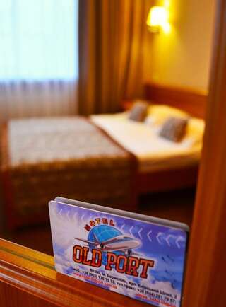 Отель Old Port Hotel Борисполь Стандартный двухместный номер с 2 отдельными кроватями-1